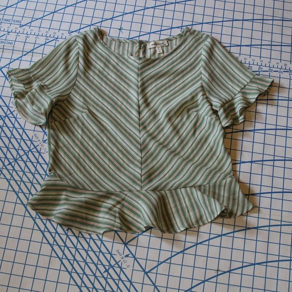 Monteau Peplum Blouse, Small - Picture 7 of 9